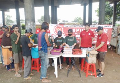 Peduli Kasih, Yayasan Damaris Pancasila Indonesia Rutin Buka Dapur Umum Makan Siang Gratis Di Bawah Fly Over Cileungsi