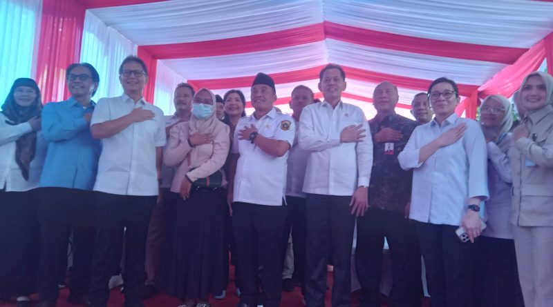 Aktif Dalam Pengembangan Kegiatan Promotif dan Preventif Kesehatan, Menkes RI Kunjungi Desa Klapanunggal