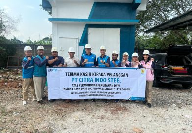 Dukung Pertumbuhan Industri Logam Ringan Nasional, PLN UP3 Gunung Putri Bersama Srikandi Energize Penambahan Daya PT Citra Indo Steel Daya 1.110.000 VA