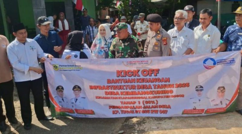 Desa Kembang Kuning Kick Off Bankeu Infrastruktur Desa, Lakukan Pengaspalan Jalan di Tiga Dusun