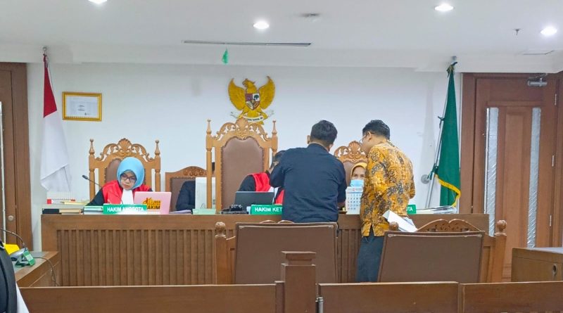Gugatan Wanprestasi, Tergugat Mangkir Tanpa Alasan