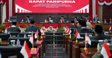 Kenakan Syal Palestina di Rapat Paripurna, Ketua DPRD Kota Bogor Pimpin Rapat Paripurna Pidato Kenegaraan Presiden dan Tetapkan Raperda Pajak & Retribusi