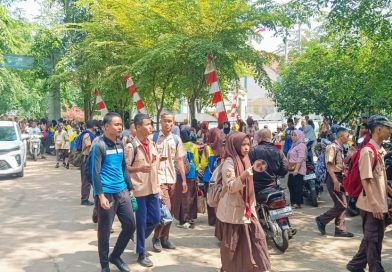 Cileungsi Heboh Atap Gedung SMKN 1 Cileungsi Ambruk, Puluhan Siswa Terluka Dilarikan ke Rumah Sakit
