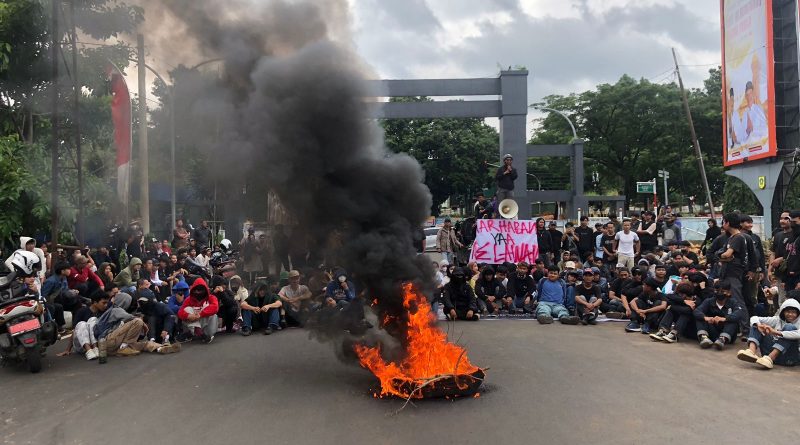 Ratusan Massa RMB Kembali Geruduk Pemkab Bogor, Tuntut Batalkan Pokir Pengadaan Videotron Rp 100 Miliar