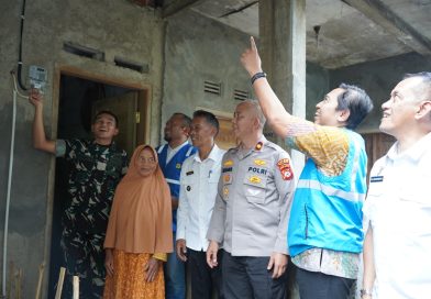 321 Sambungan Listrik Gratis PLN UID Jawa Barat Terangi Ramadan, Wujud Kepedulian untuk Warga dan Rumah Ibadah