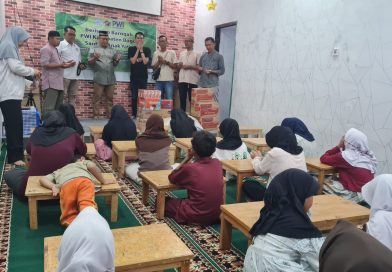Berbagi Kebahagiaan Di Bulan Suci Ramadhan, PWI Kabupaten Bogor Salurkan Santunan