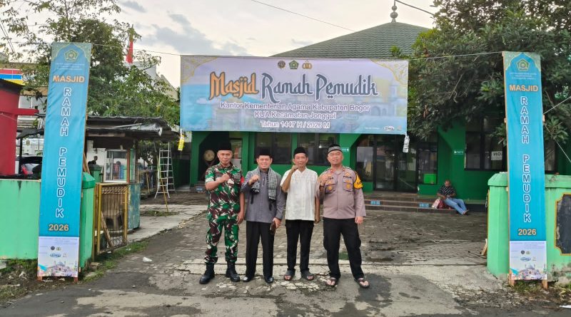 Polsek Jonggol dan Kantor Kemenag Kecamatan Jonggol Buka Layanan Masjid Ramah Pemudik Terintegrasi Pos Pam Jonggol