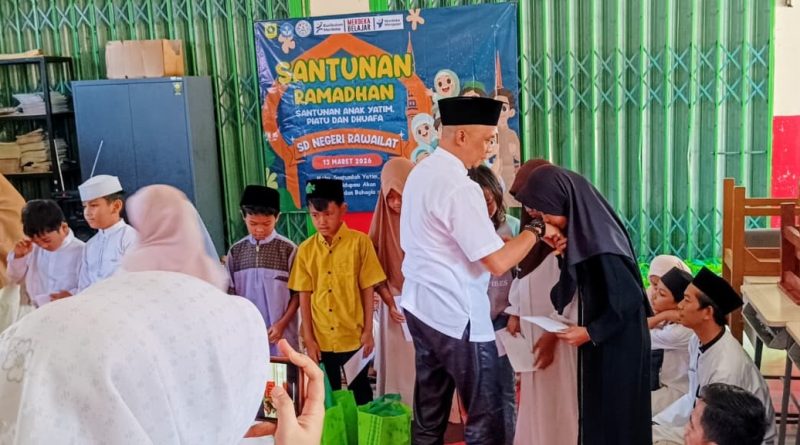 Tebar Kebaikan di Bulan Ramadhan, SDN Rawailat Cileungsi Gelar Santunan