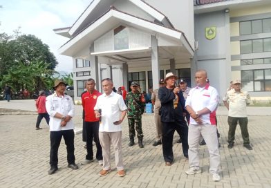 Irigasi Cikumpeni Tertutup Material Longsor, Ratusan Petani Tanjungsari Unjuk Rasa Desak Pemerintah Lakukan Perbaikan