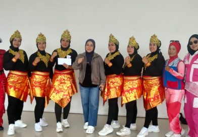 Meriahkan Bulan Kemerdekaan Anggota Dewan H. Ansori Gelar Lomba Senam