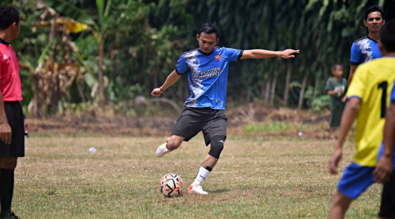 Meriahkan HUT RI ke-81, Pemdes Sukadamai Gelar Trofeo Sepakbola, Sang Kades Borong 5 Gol