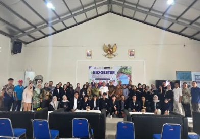 Dapatkan Hibah Biogester dari Universitas IPWIJA, Kades Ciangsana: Dukungan Pengelolaan Lingkungan Berkelanjutan